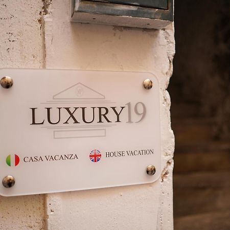 Appartamento Luxury19 - View Of Vesuvius Napoli Esterno foto