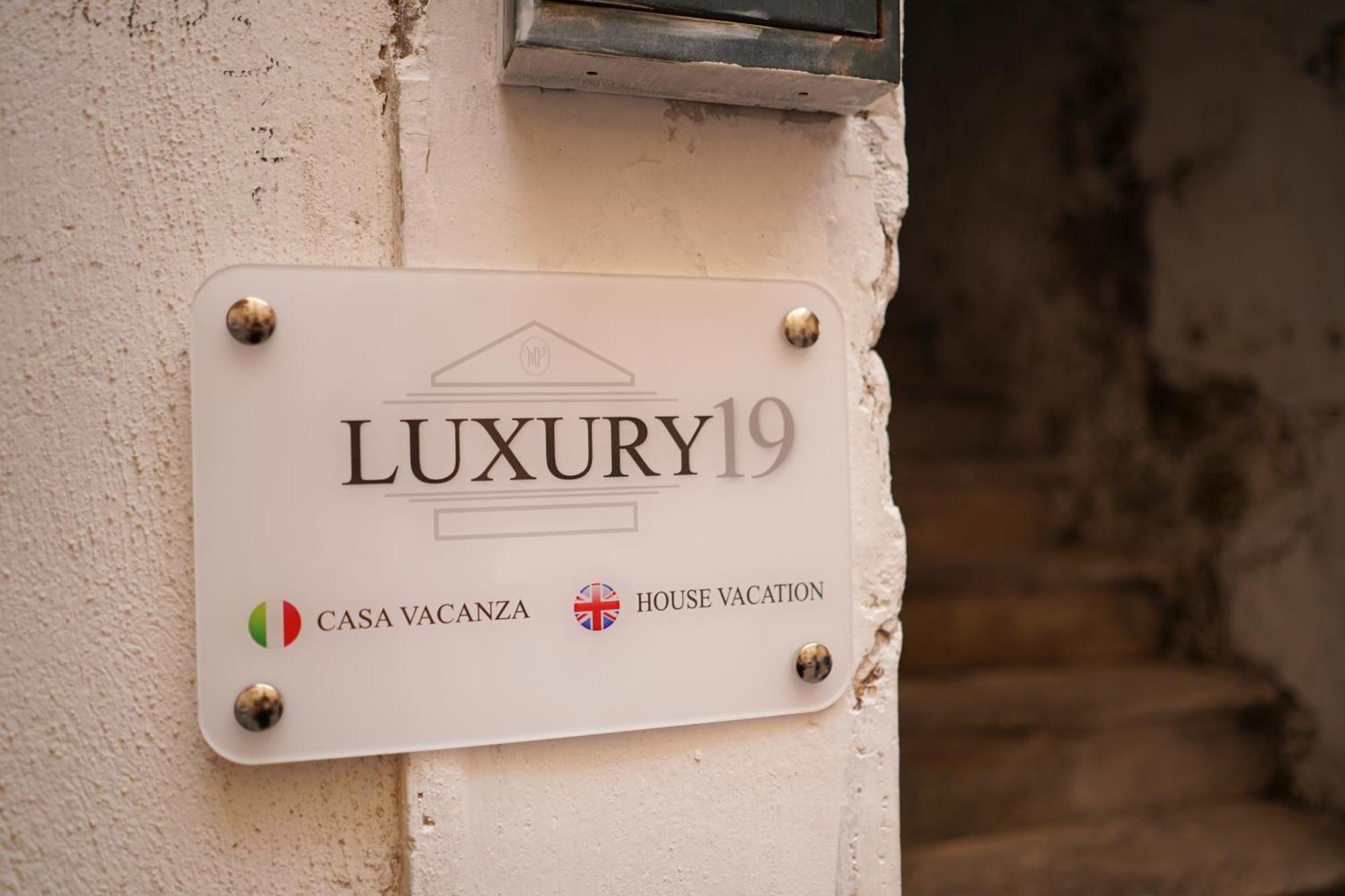 Appartamento Luxury19 - View Of Vesuvius Napoli Esterno foto